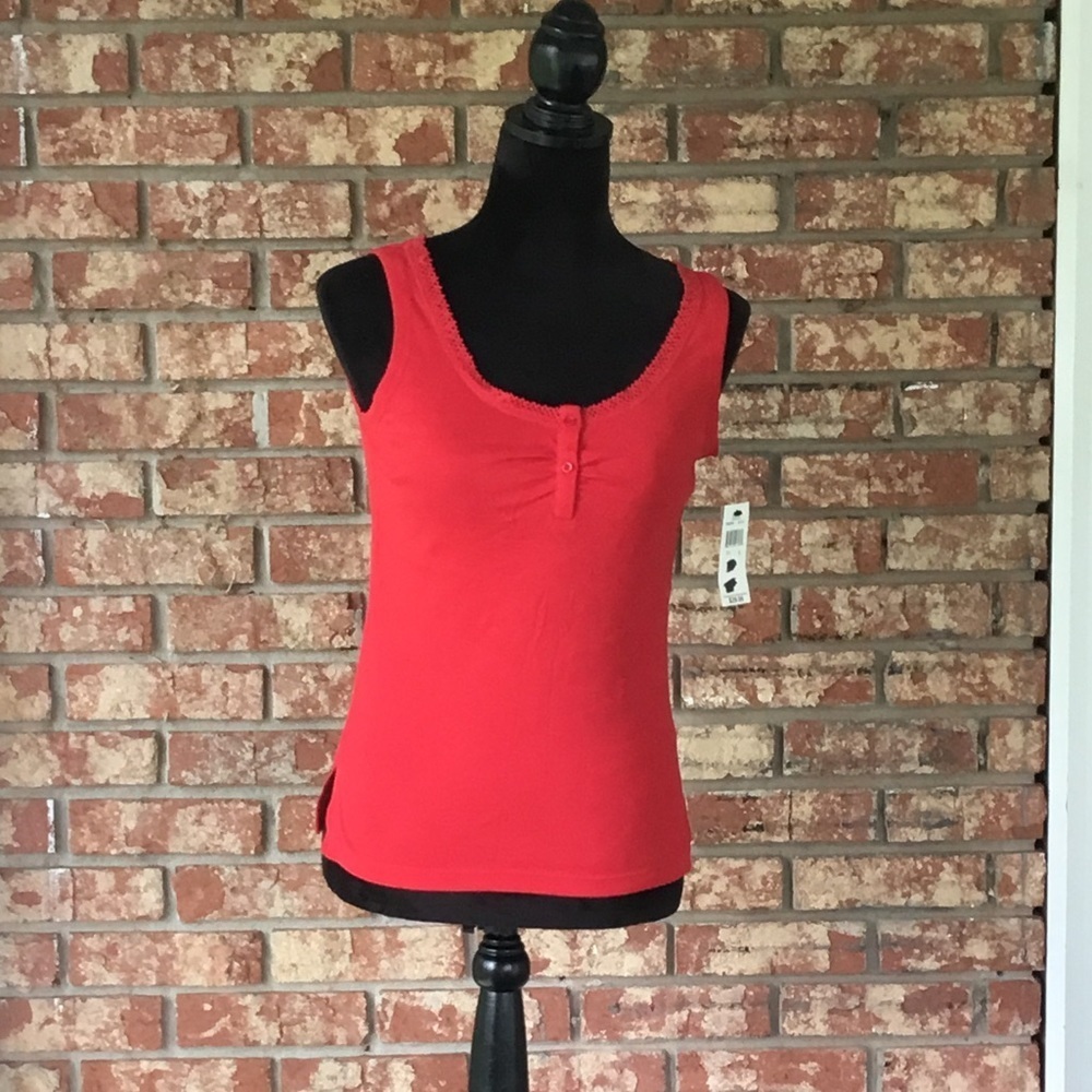 RAFAELLA Sleeveless Top